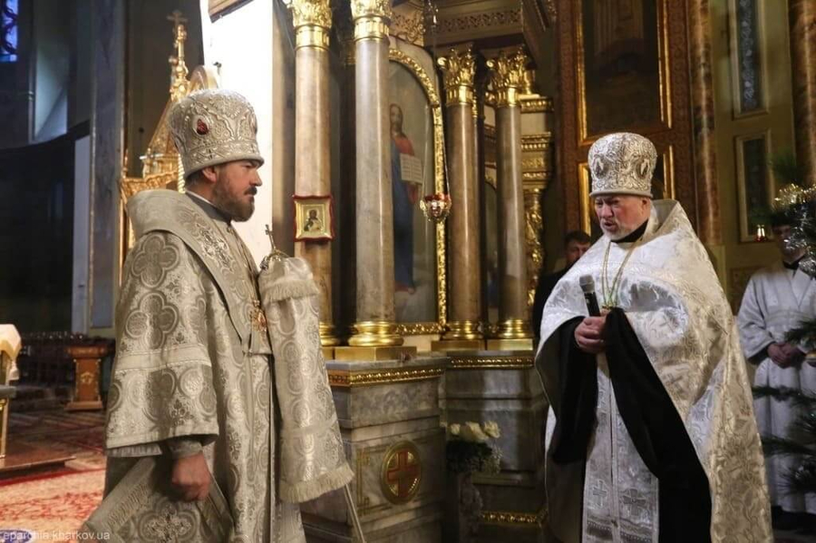 Вечірне богослужіння у свято Різдва Христового в Благовіщенському соборі міста Харкова (ФОТО) | Фото 11