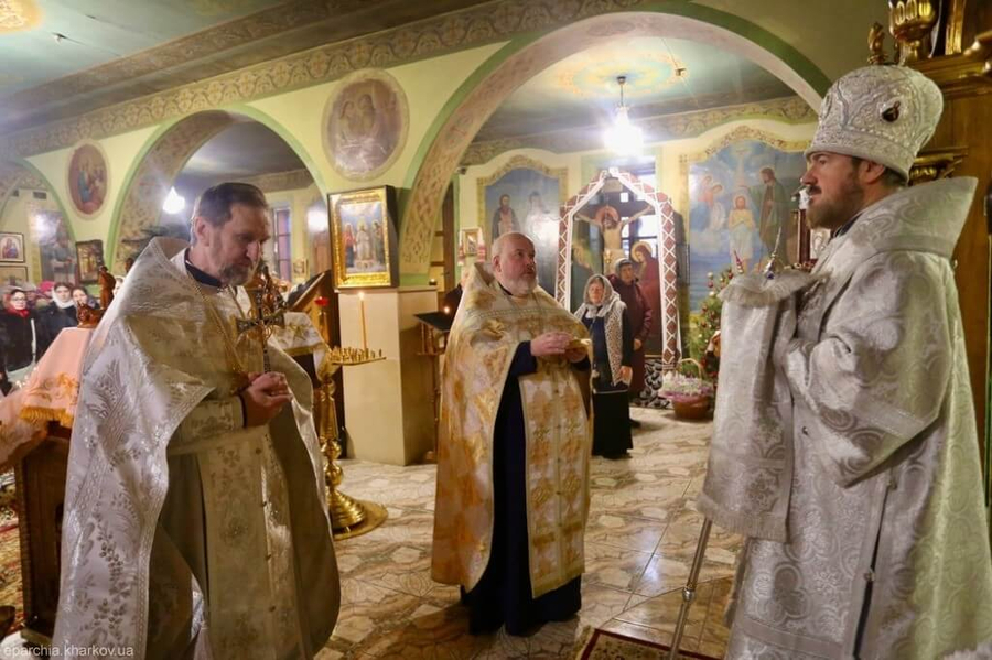 Святкове богослужіння в храмі на честь 2000-ліття Різдва Христового (ФОТО) | Фото 14