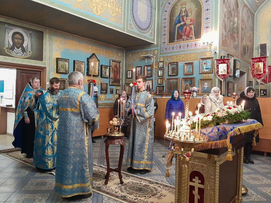 Введення у храм Пресвятої Владичиці нашої Богородиці і Приснодіви Марії (Вечірнє богослужіння, ФОТО) | Фото 7