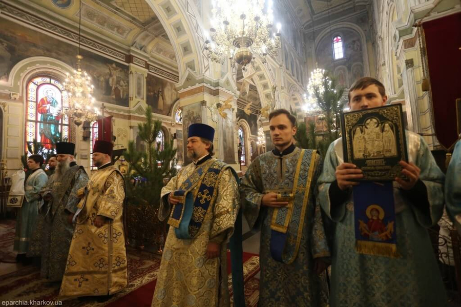 Святкове богослужіння у Свято-Покровському чоловічому монастирі міста Харкова (ФОТО) | Фото 8