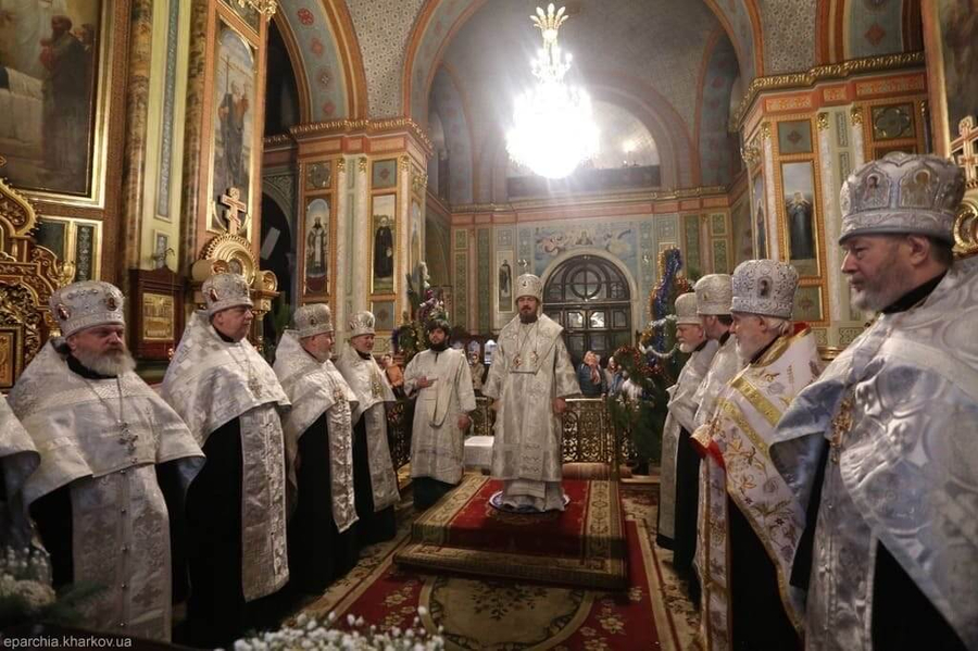 Вечірне богослужіння у свято Різдва Христового в Благовіщенському соборі міста Харкова (ФОТО) | Фото 2