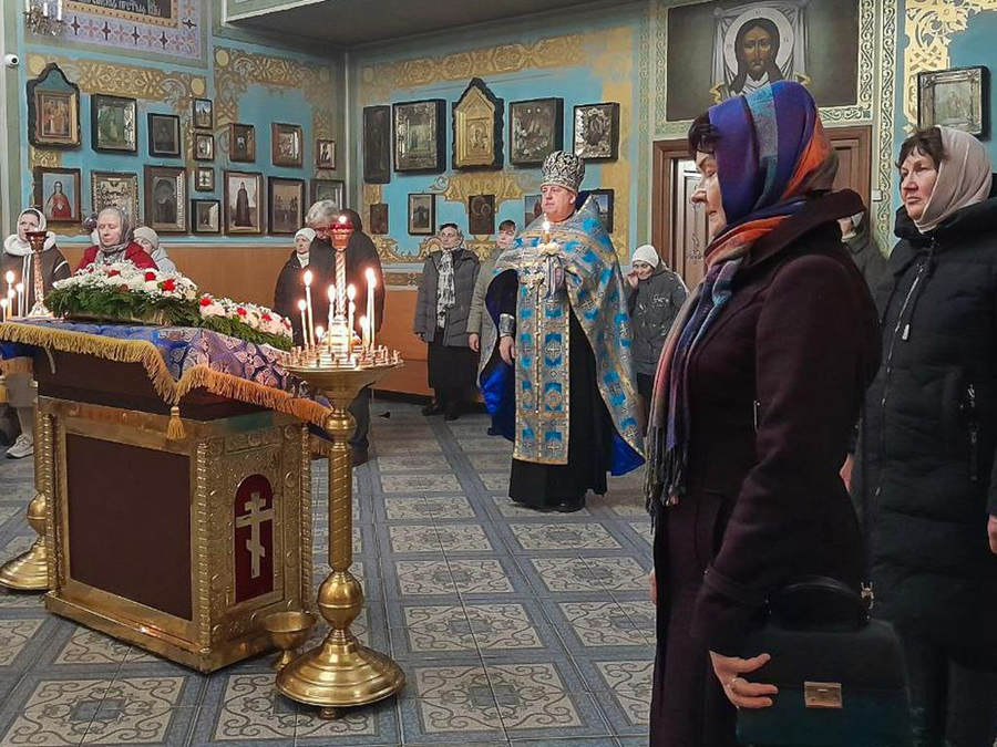 Введення у храм Пресвятої Владичиці нашої Богородиці і Приснодіви Марії (Вечірнє богослужіння, ФОТО) | Фото 14