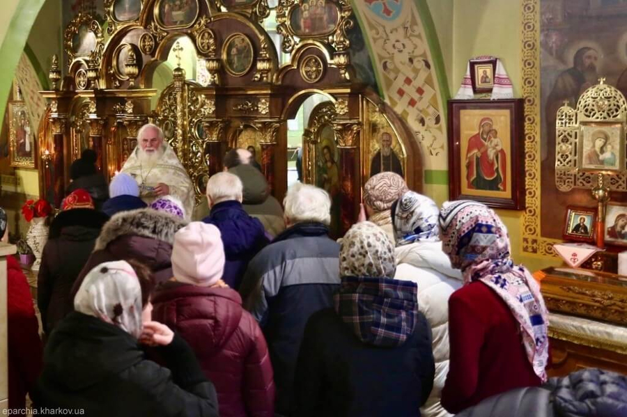 Святкове богослужіння в храмі на честь 2000-ліття Різдва Христового (ФОТО) | Фото 17