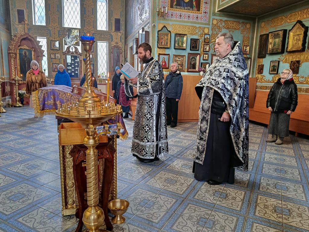 Молебень за мир на українській землі (ФОТО)