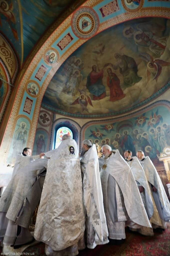 Святкове богослужіння у Свято-Усікновенському храмі міста Харкова (ФОТО) | Фото 16
