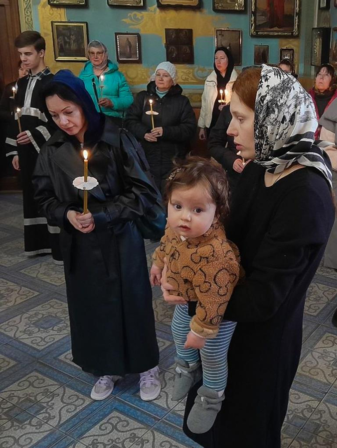 Четвер Страсної седмиці (Вечірнє богослужіння, ФОТО) | Фото 14