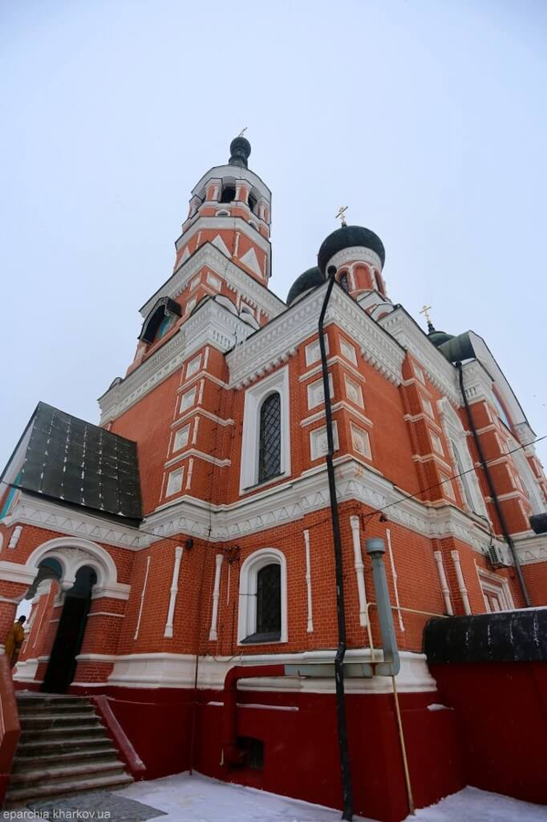 Престольне свято у храмі на честь трьох святителів міста Харкова (ФОТО) | Фото 2