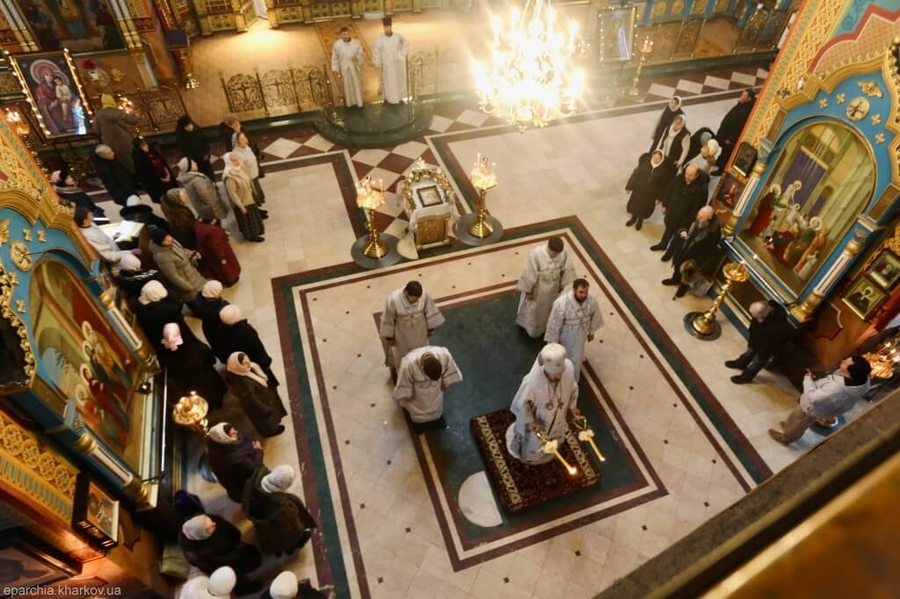 Святкове богослужіння у Свято-Усікновенському храмі міста Харкова (ФОТО) | Фото 4