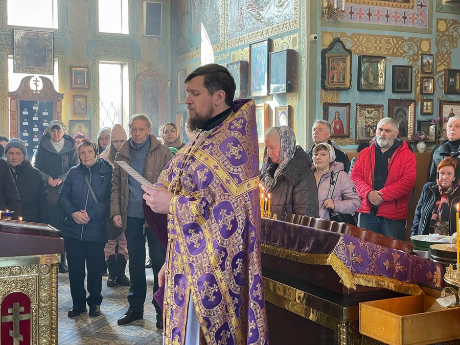 Батьківська субота четвертої седмиці святої Чотиридесятниці (ФОТО) | Фото 31