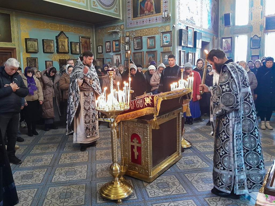 Велика П'ятниця (Вечірнє богослужіння, ФОТО) | Фото 9