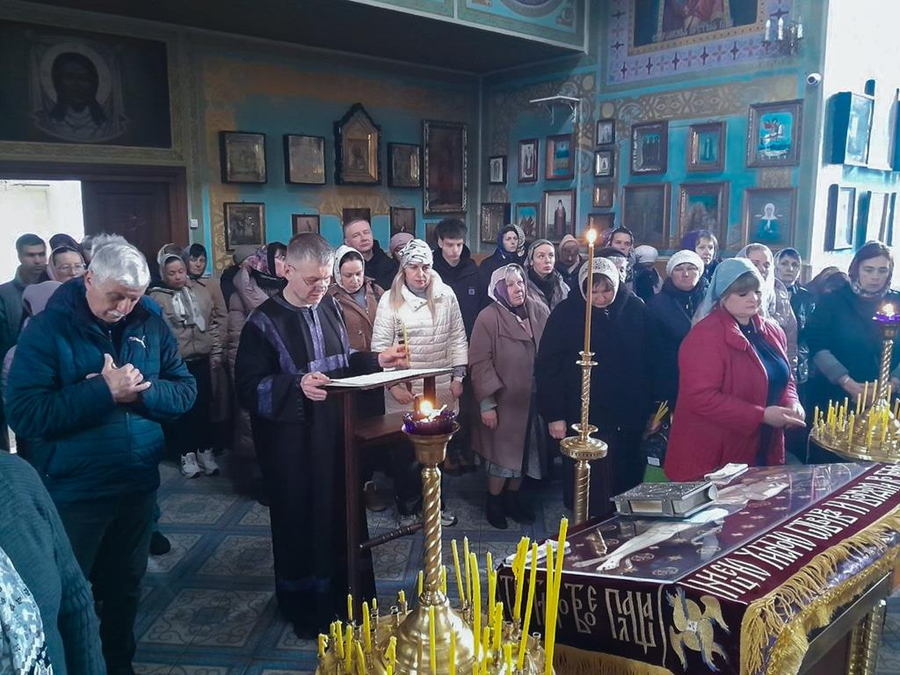 Велика П'ятниця (Вечірнє богослужіння, ФОТО) | Фото 10