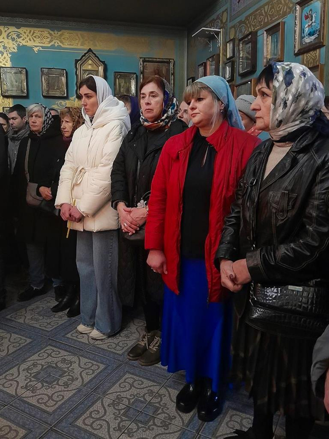 Велика П'ятниця (Вечірнє богослужіння, ФОТО) | Фото 33