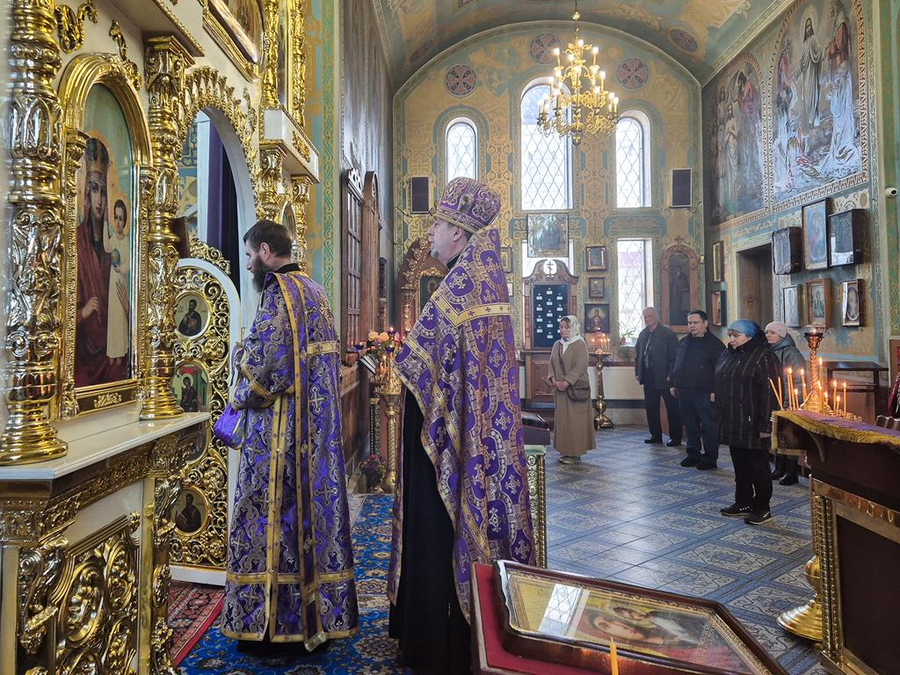 Неділя Хрестопоклонна (Вечірнє богослужіння, ФОТО) | Фото 5