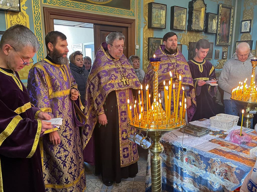 Батьківська субота четвертої седмиці святої Чотиридесятниці (ФОТО) | Фото 38