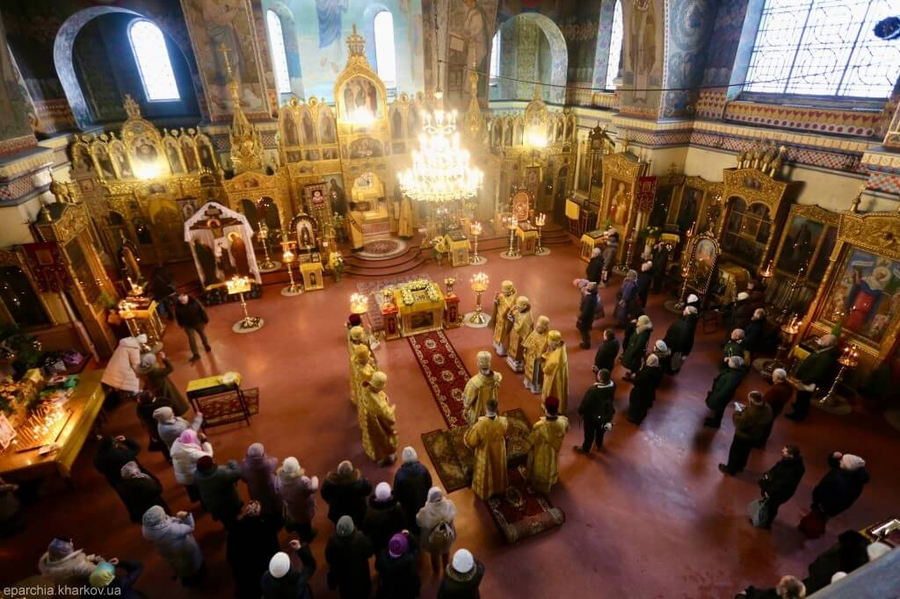 Престольне свято у храмі на честь трьох святителів міста Харкова (ФОТО) | Фото 9