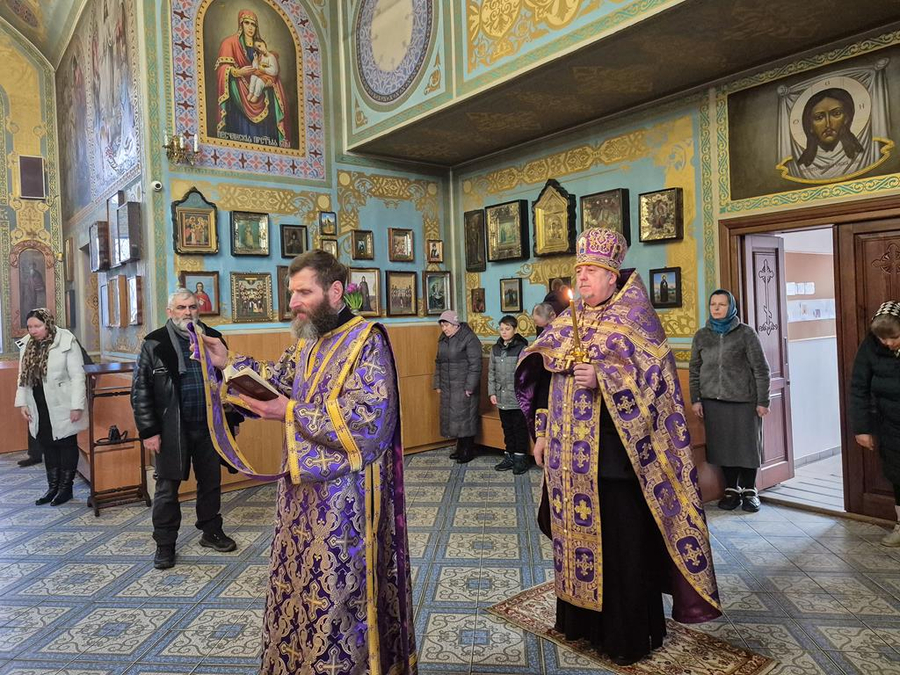 Неділя 2-а Великого посту (Вечірнє богослужіння, ФОТО) | Фото 11