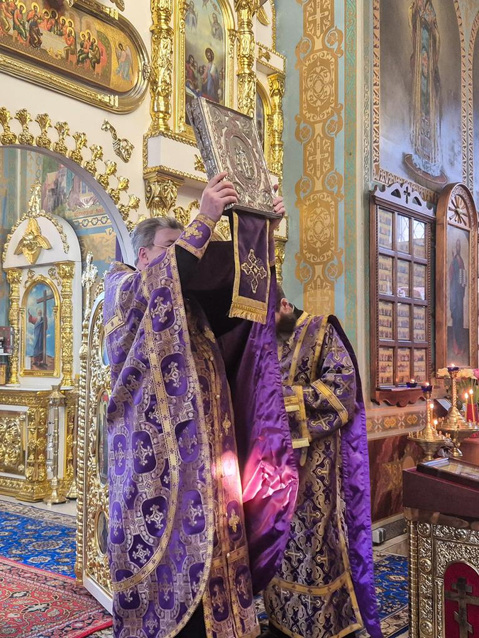 Неділя Хрестопоклонна (Вечірнє богослужіння, ФОТО) | Фото 10