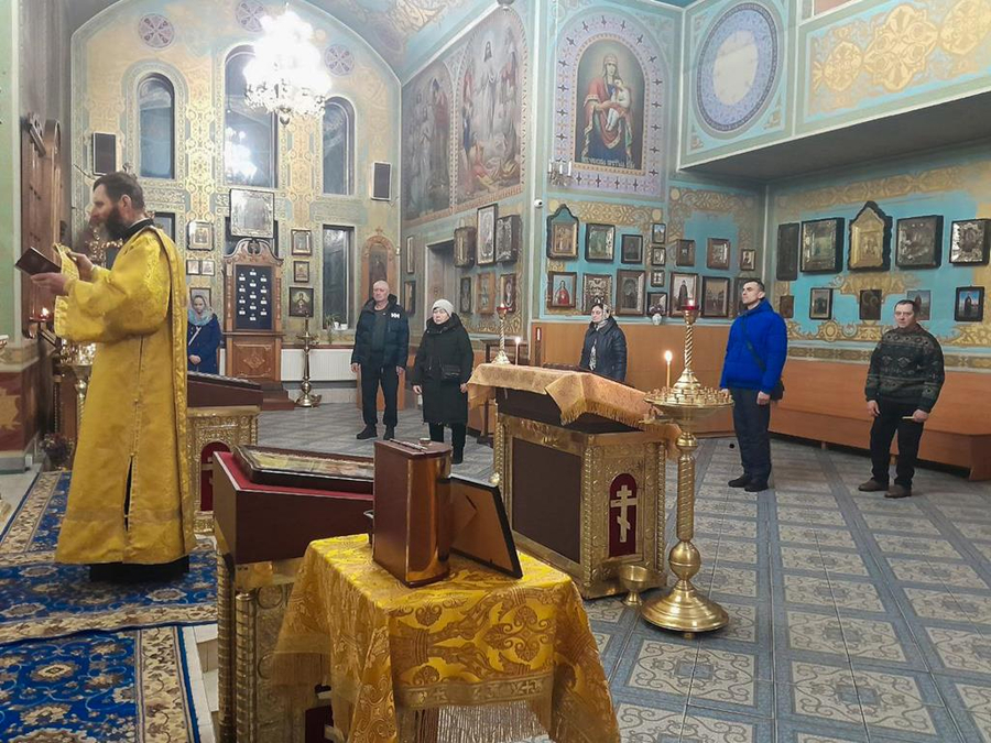 Неділя про митаря та фарисея (Вечірнє богослужіння, ФОТО) | Фото 15