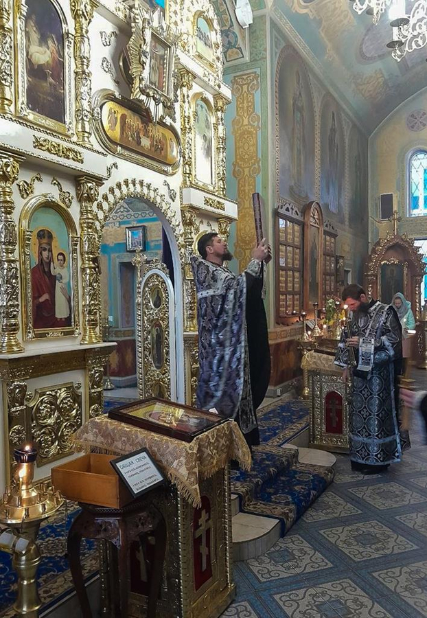 Четвер Страсної седмиці (Вечірнє богослужіння, ФОТО) | Фото 19