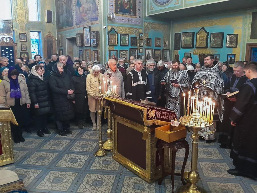 Велика П'ятниця (Вечірнє богослужіння, ФОТО) | Фото 34