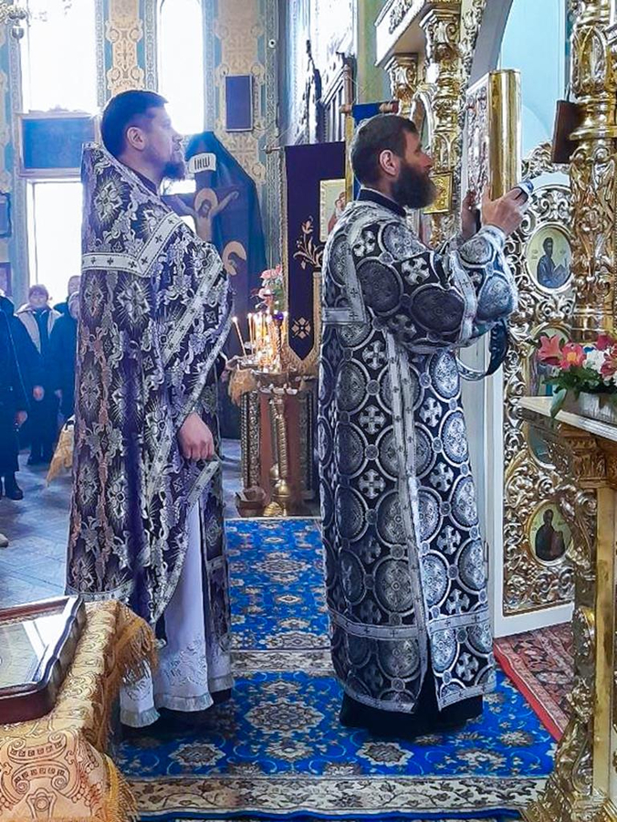 Велика П'ятниця (Вечірнє богослужіння, ФОТО) | Фото 2