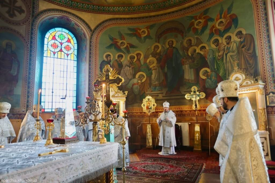 Святкове богослужіння у Свято-Усікновенському храмі міста Харкова (ФОТО) | Фото 10