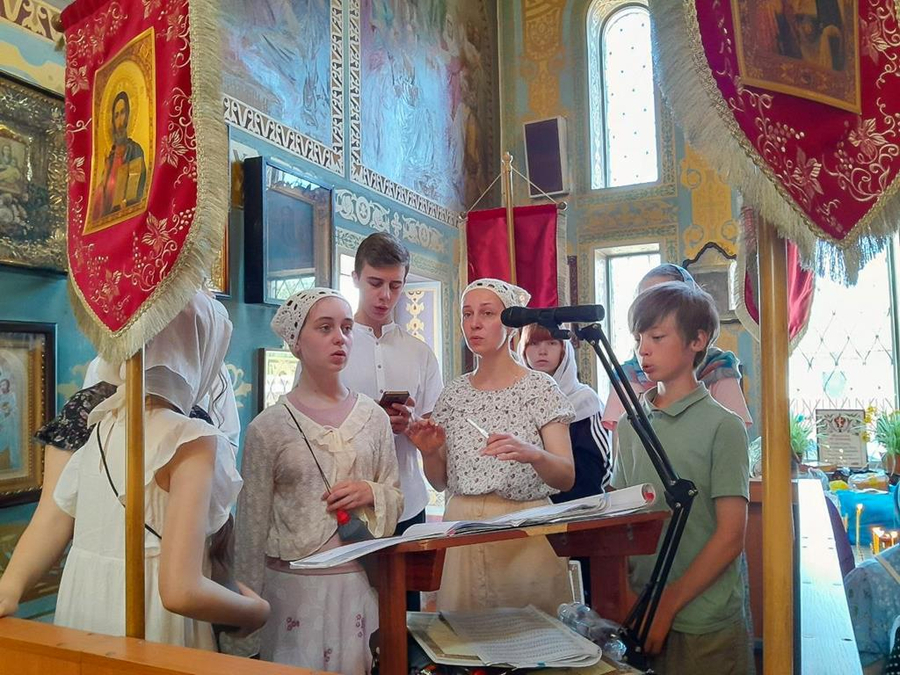 Неділя 1-ша після П'ятидесятниці. Собор всіх святих (ФОТО) | Фото 16