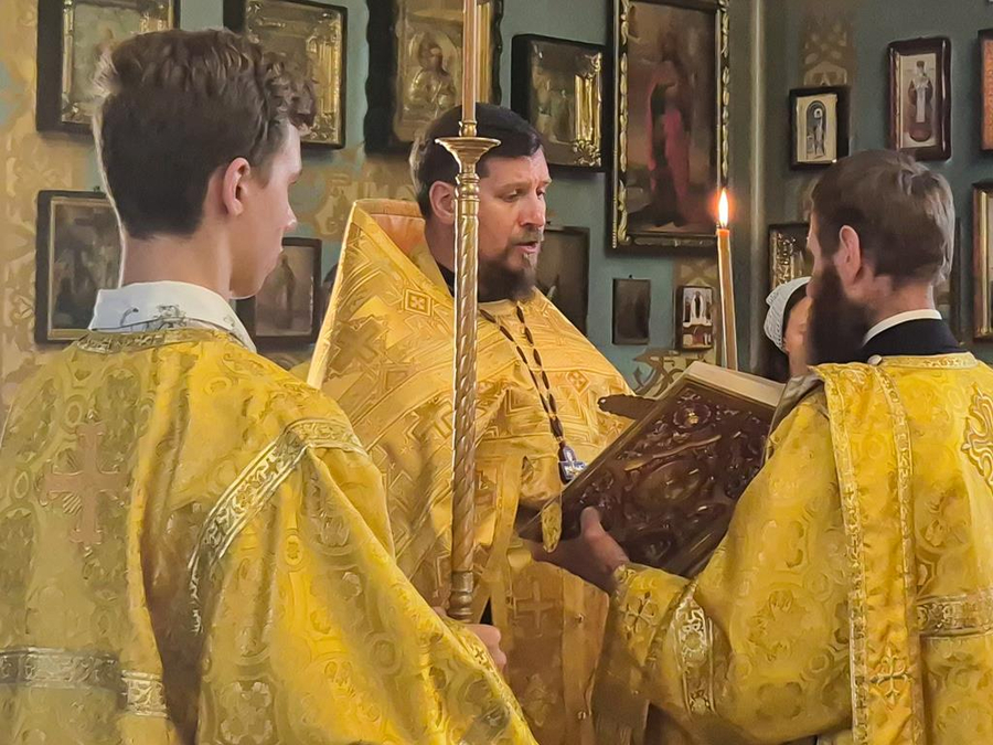 Неділя 12-а після П'ятидесятниці (Вечірнє богослужіння, ФОТО) | Фото 8