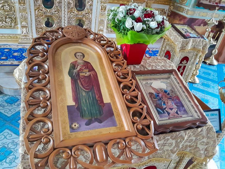День пам'яті великомученика та цілителя Пантелеймона (Вечірнє богослужіння, ФОТО) | Фото 13