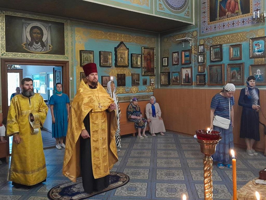 Неділя 4-а після П'ятидесятниці (Вечірнє богослужіння, ФОТО) | Фото 10