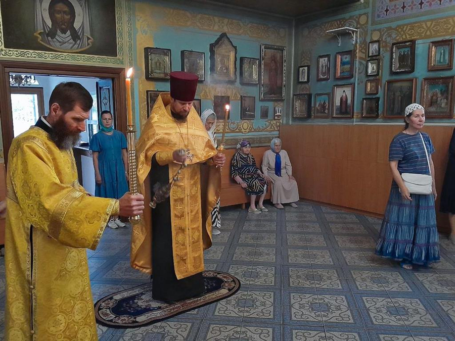 Неділя 4-а після П'ятидесятниці (Вечірнє богослужіння, ФОТО) | Фото 8