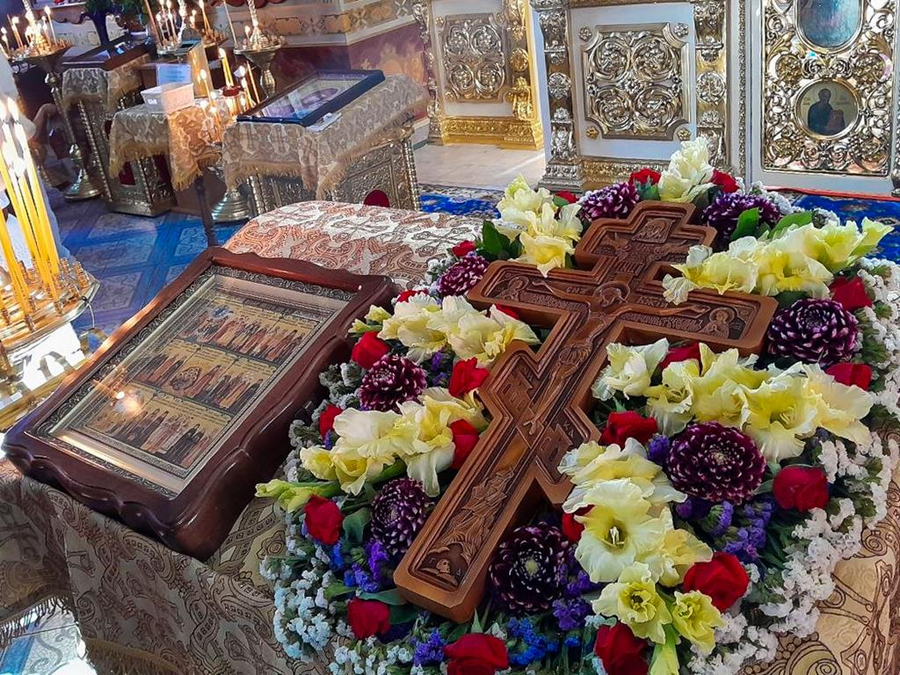 Винесення Чесних Древ Животворящого Хреста Господнього (ФОТО) | Фото 2