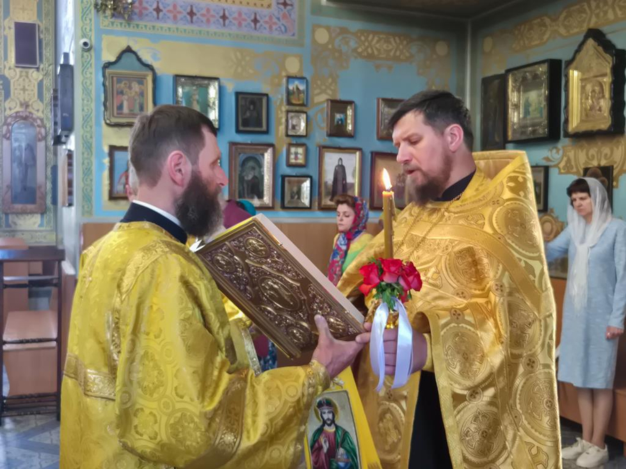 Перенесення мощей святителя і чудотворця Миколая з Мир Лікійських у Бар (Вечірнє богослужіння, ФОТО) | Фото 13