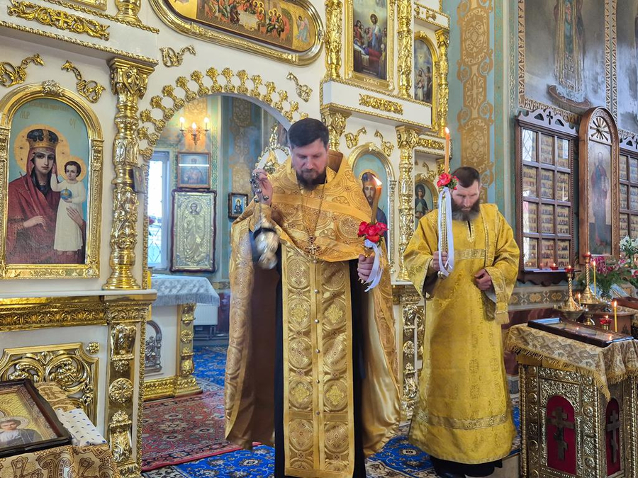 Перенесення мощей святителя і чудотворця Миколая з Мир Лікійських у Бар (Вечірнє богослужіння, ФОТО) | Фото 9
