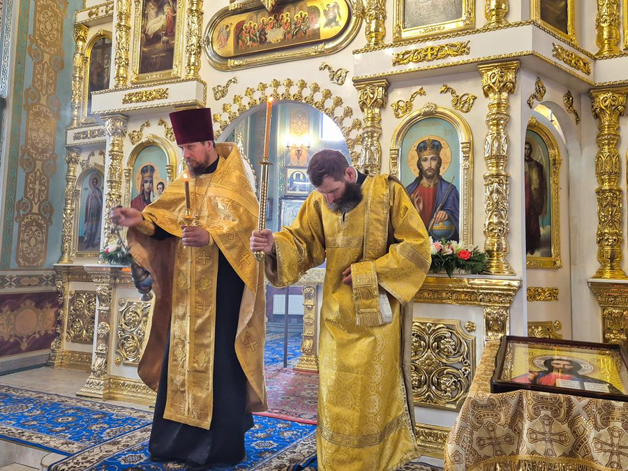 Неділя 1-а після П'ятидесятниці (Вечірнє богослужіння, ФОТО) | Фото 3