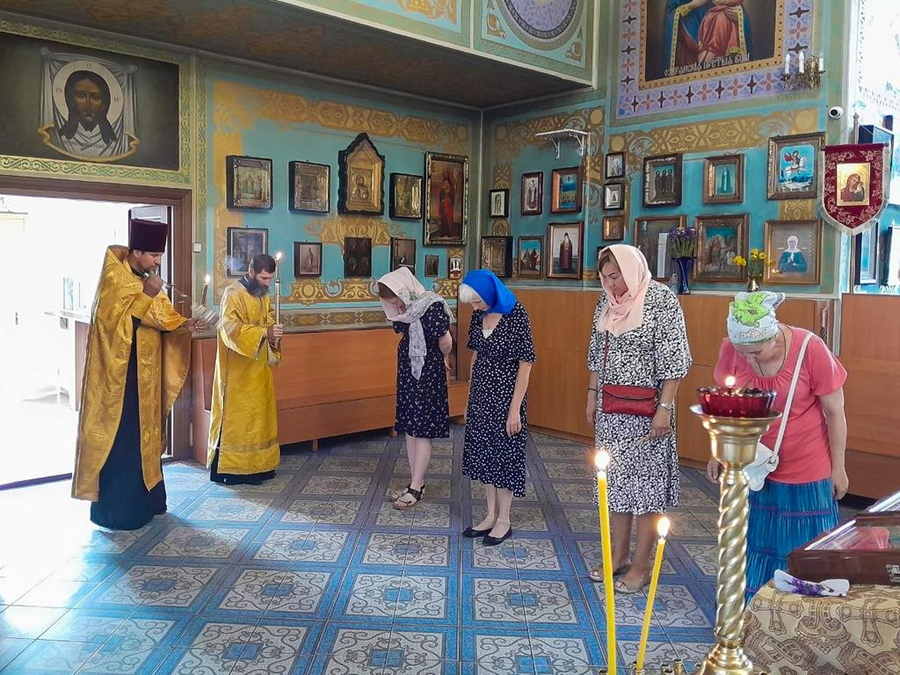 День пам'яті великомученика та цілителя Пантелеймона (Вечірнє богослужіння, ФОТО) | Фото 2