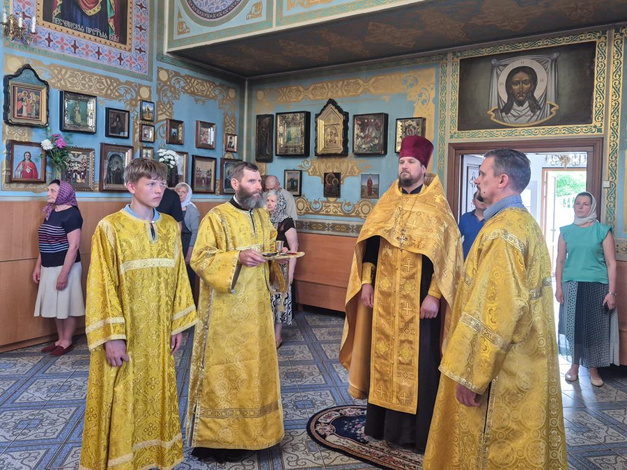 Неділя 1-а після П'ятидесятниці (Вечірнє богослужіння, ФОТО) | Фото 12