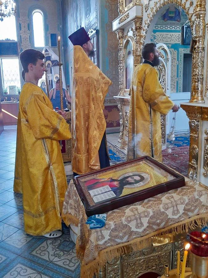 День пам'яті великомученика та цілителя Пантелеймона (Вечірнє богослужіння, ФОТО) | Фото 5
