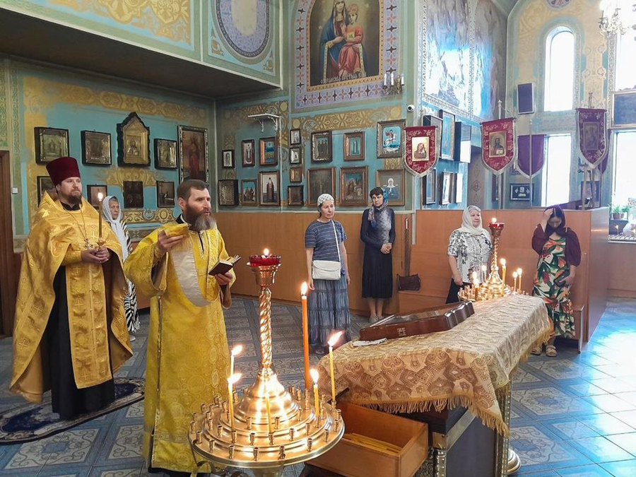 Неділя 4-а після П'ятидесятниці (Вечірнє богослужіння, ФОТО) | Фото 9