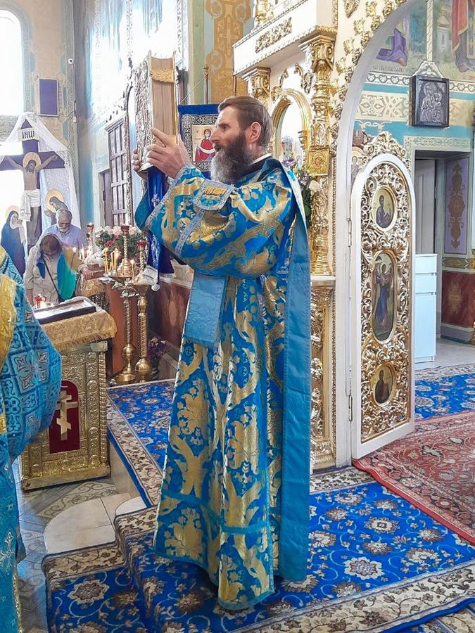 Вечірня свята Успіння Пресвятої Богородиці (ФОТО) | Фото 10