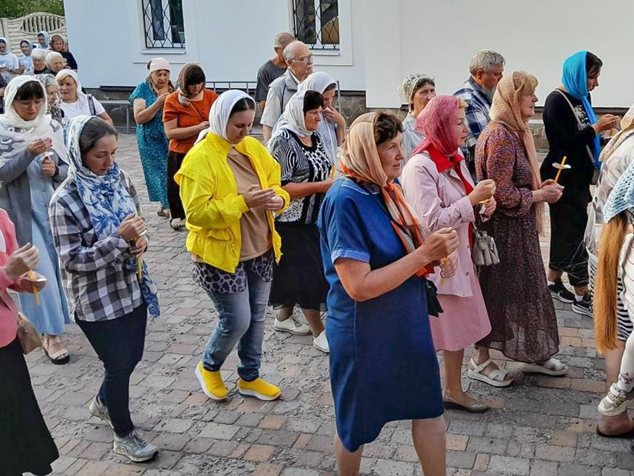 Вечірня свята Успіння Пресвятої Богородиці (ФОТО) | Фото 20