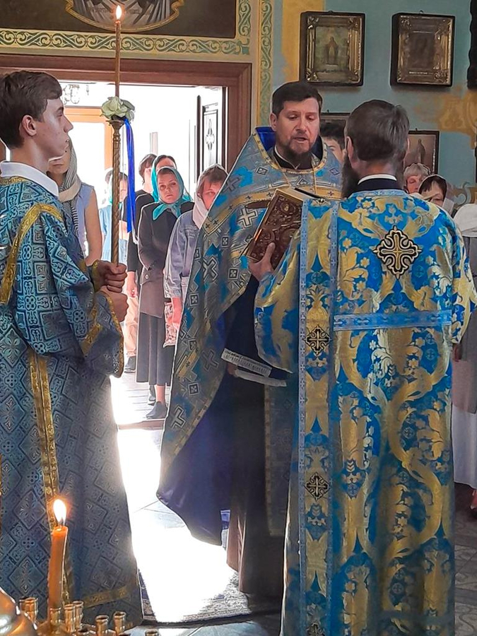 Вечірня свята Успіння Пресвятої Богородиці (ФОТО) | Фото 11