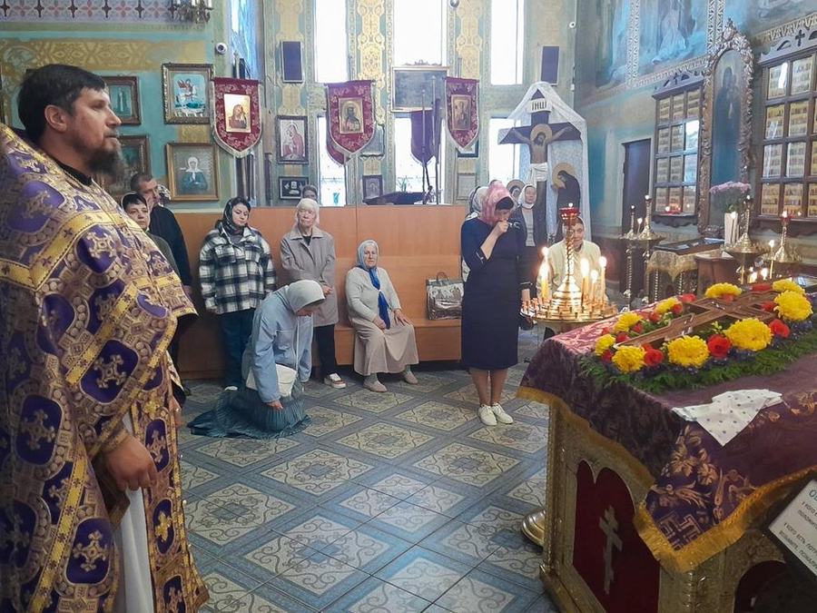 Воздвиження Чесного і Животворящого Хреста Господнього (Вечірнє богослужіння, ФОТО) | Фото 18