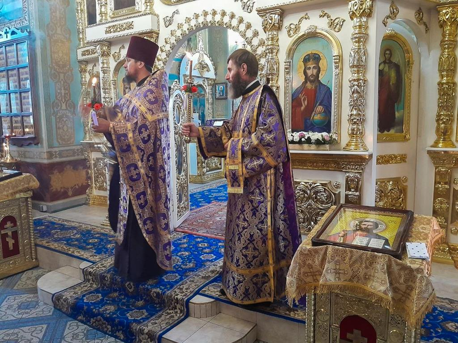 Воздвиження Чесного і Животворящого Хреста Господнього (Вечірнє богослужіння, ФОТО) | Фото 15